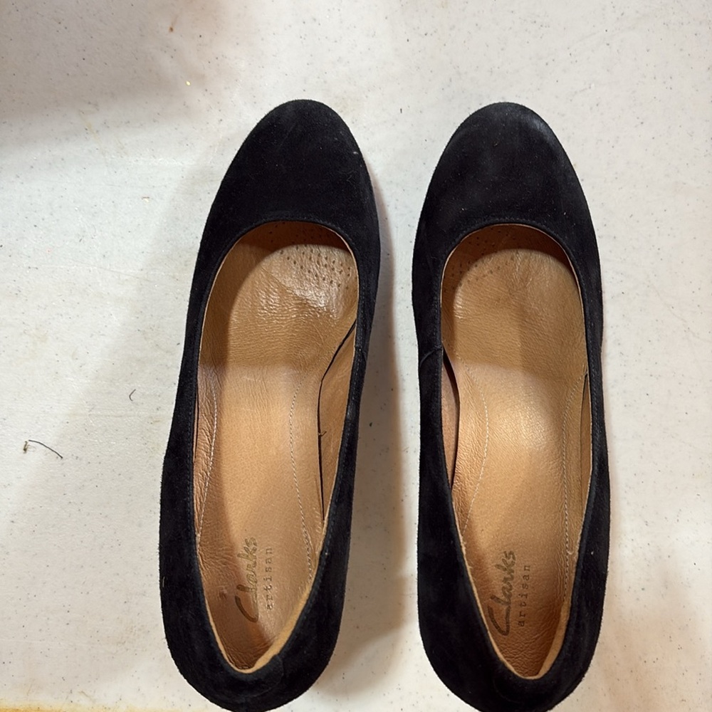 Clark’s black suede heels - Picture 2 of 6
